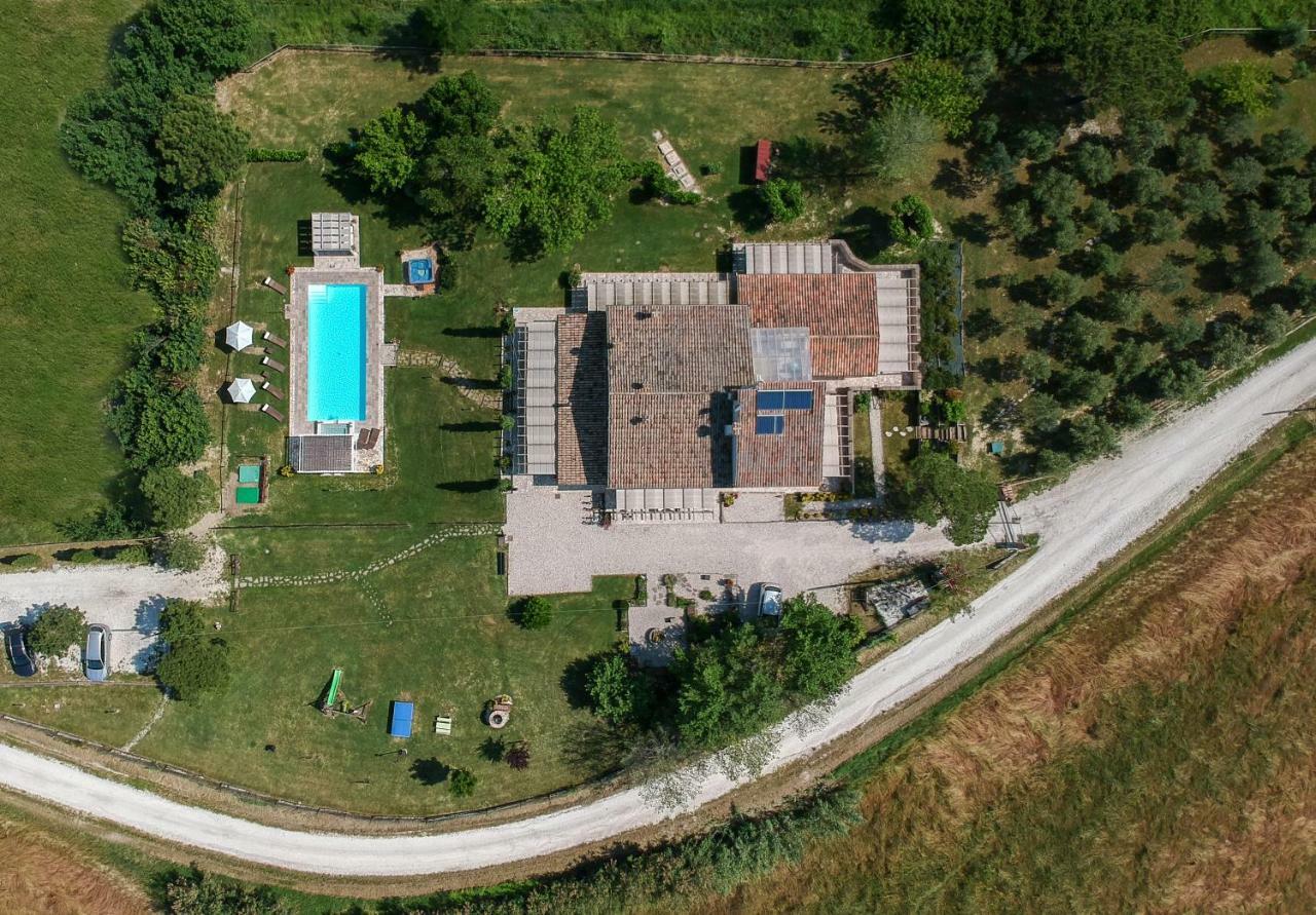 Le Maracla Country House Jesi Kültér fotó